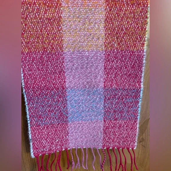 Women’s Victoire Mathieu wool blend scarf - Picture 3 of 4